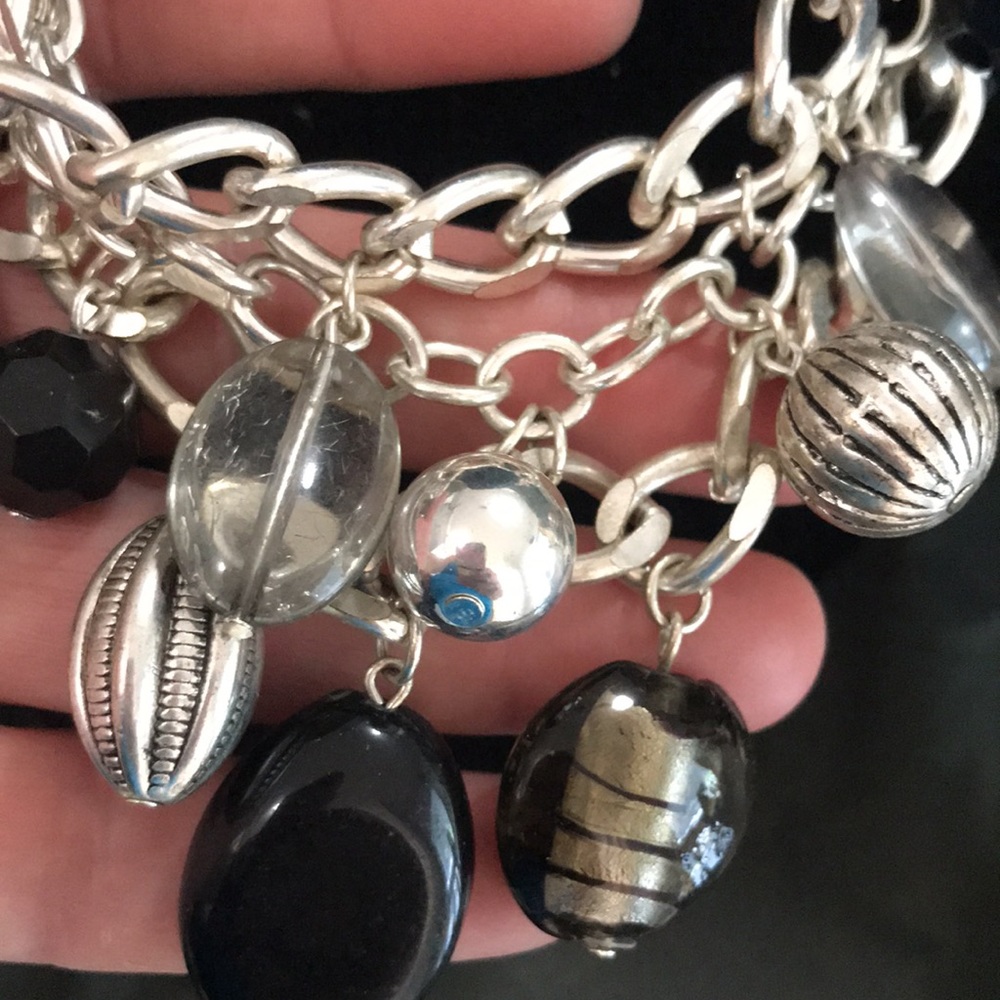 Chunky silver tone/black necklace - Picture 6 of 8